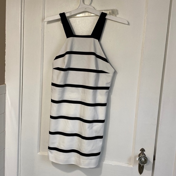 Zara Dresses & Skirts - Zara white and black shorts looks like a dress in the front